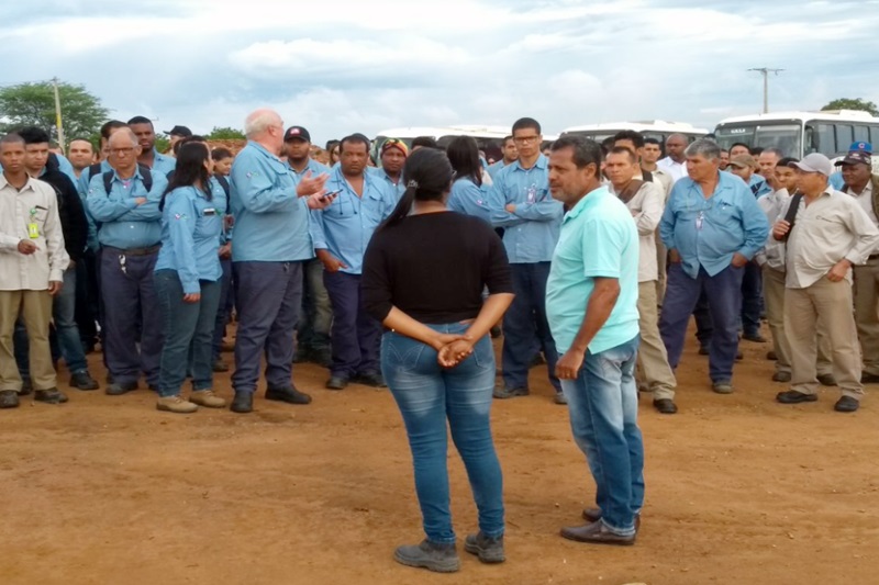 Trabalhadores da Vanádio de Maracás fazem paralização relâmpago